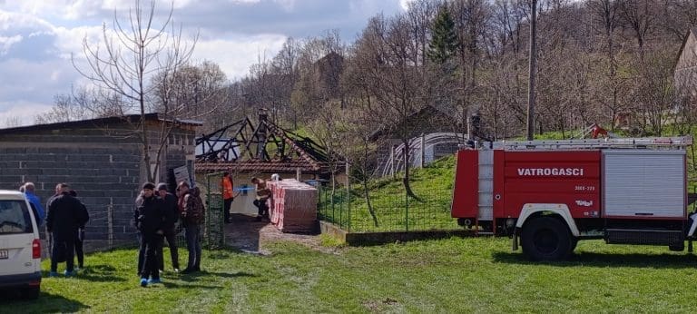 Poznati detalji požara u Travniku: Zapalio punčevu kuću dok su mu supruga i djeca bili unutra