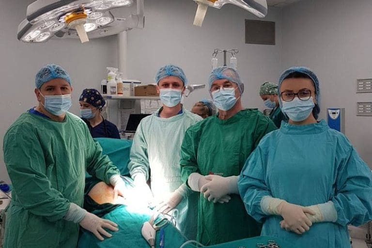 UKC RS: Ljekari spasili život pacijentu odstranivši mu gigantsku cistu slezine