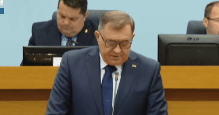 Dodik u NSRS: Secesija? Ne. Poštujte Dejton kako piše!