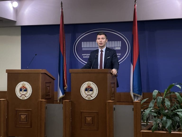 “Da li je patriotski da Srbi budu najzaduženiji narod u BiH?”