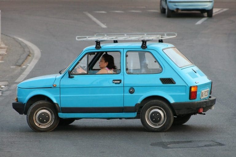 Koliko se u Jugoslaviji moralo raditi za kupovinu automobila? Peglica je bila najjeftinija