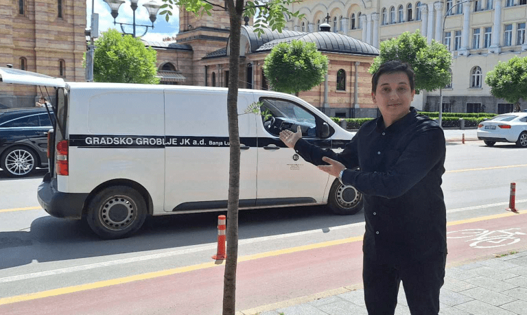 Nova oslabađajuća presuda u slučaju “Sahrana demokratije” u Banjaluci