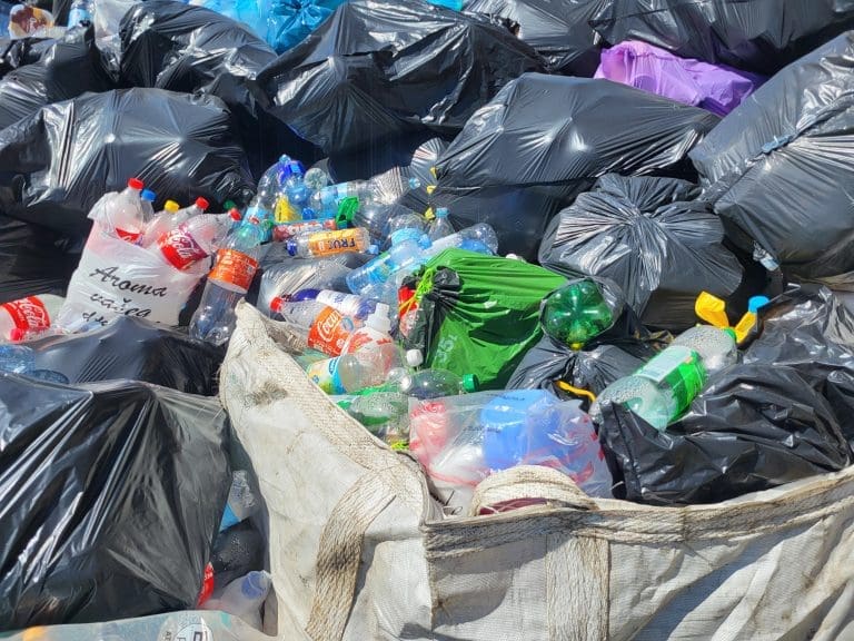 Pale: Osnovci skupili više od 20 tona plastičnog otpada
