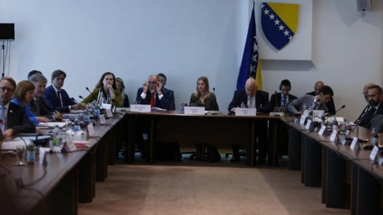 Poznato šta su govorili lideri stranaka: Traži se intervencija Šmita i podrška novoj koaliciji