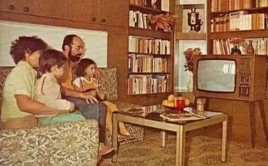 SJEĆATE LI SE OVOGA? Dizajn i uloga bili su posebni! Uređaj iz 80-ih zbunio mlađe, a starije vratio u djetinjstvo
