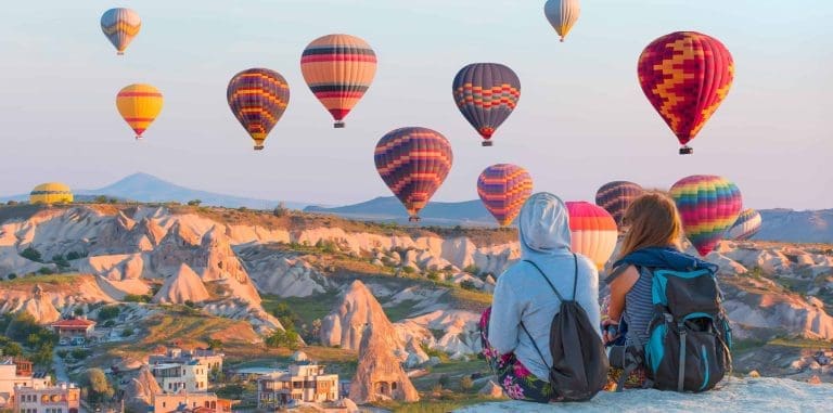Srušila se dva turistička balona u Kapadokiji: Ima mrtvih i povrijeđenih