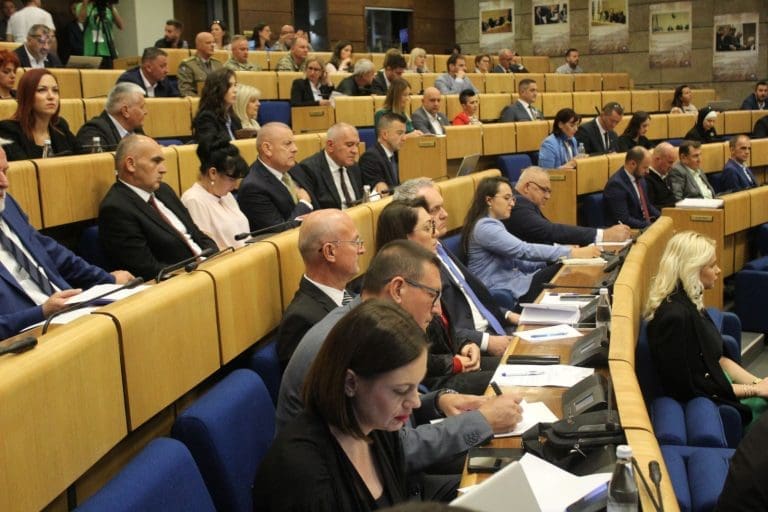 Usvojen zakon kojim je BiH izbjegla “sivu listu”