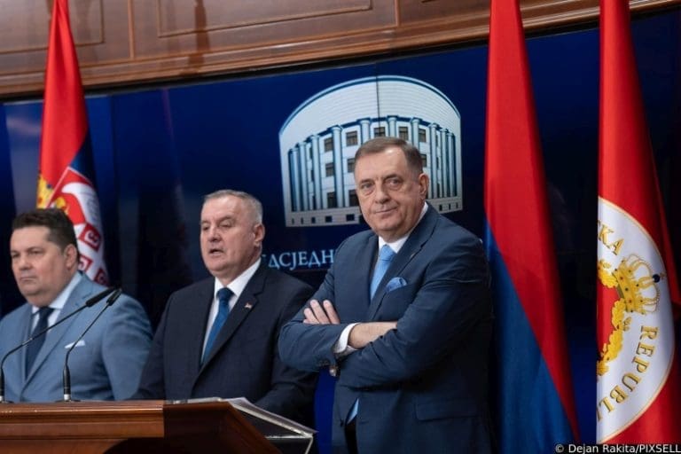 Dodik poručio Aniti Hiper: Nosi se i ti i vaše nezavisno pravosuđe