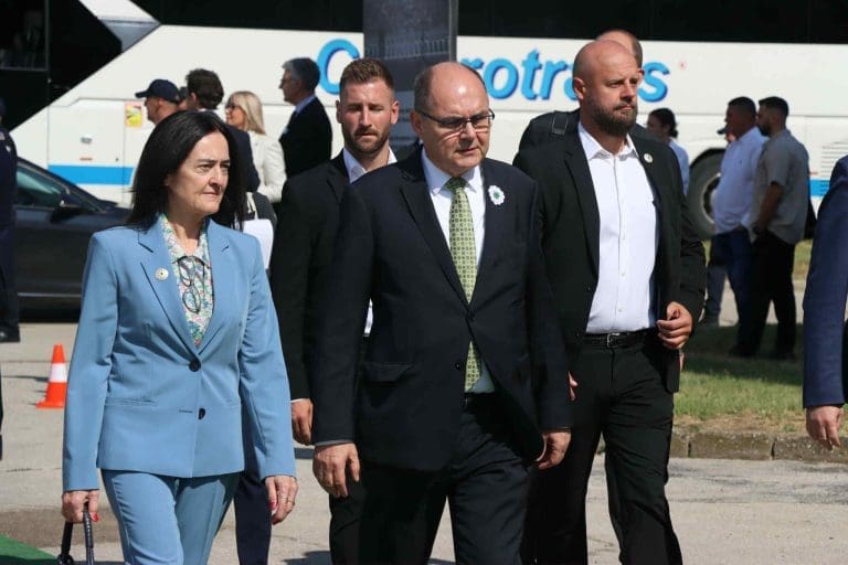 Šmit: Srebrenica mora biti mjesto života i nade, mjesto u kojem se nudi bolja perspektiva za mlađe generacije