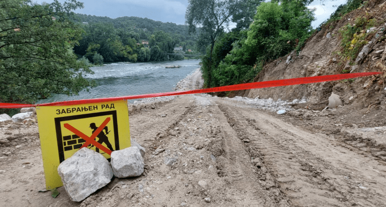 Ponovo zabranjeni nelegalni radovi na Vrbasu u Banjaluci: Inspekcija zaustavila intervencije bez dozvola
