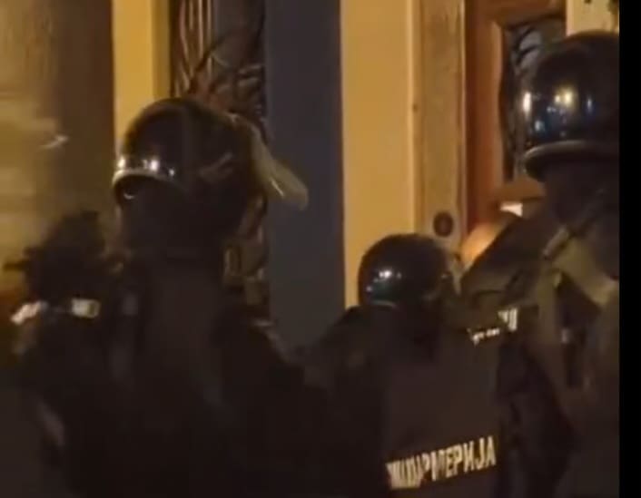 “Krivične prijave protiv policajaca, ali i Vučića i Dačića”