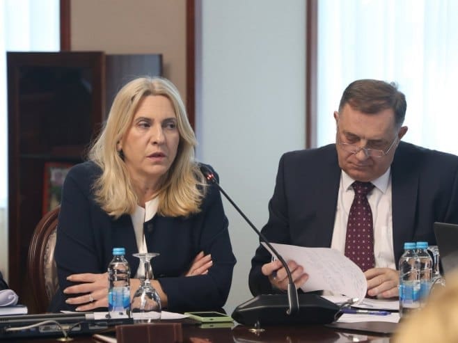 Željka Cvijanović tiho preuzima moć od Dodika: Da li mu je “zabila nož u leđa”?