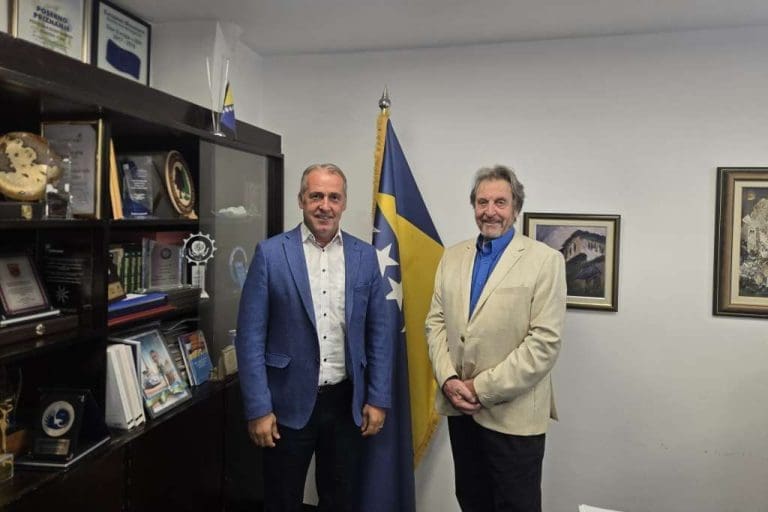 Otac Elona Maska, koji želi otvoriti institut u BiH, još kontroverzniji od sina, evo šta znamo o njemu