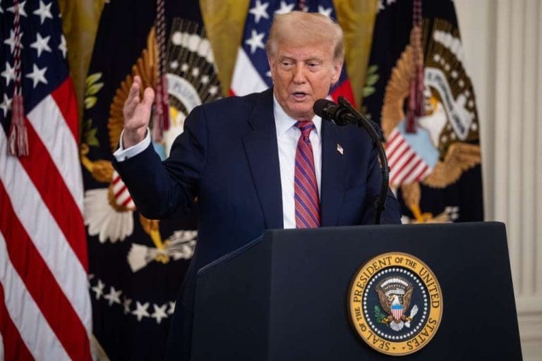 Prvi dan blokade: Glas Amerike bez informativnih emisija, novinari otpušteni