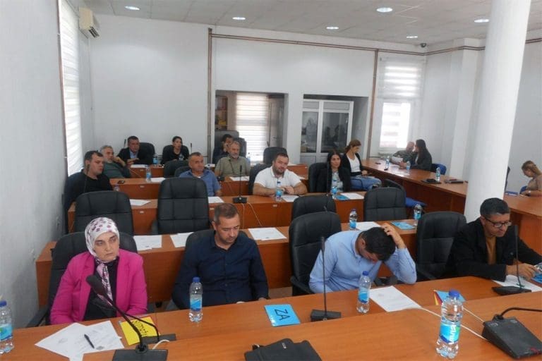 Prekinuta sjednica u Srebrenici na kojoj se trebalo raspravljati o presudi Miloradu Dodiku