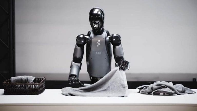 Prvi robot na svijetu sa matericom: Omogućava nošenje ploda i porođaj bez učešća žene?