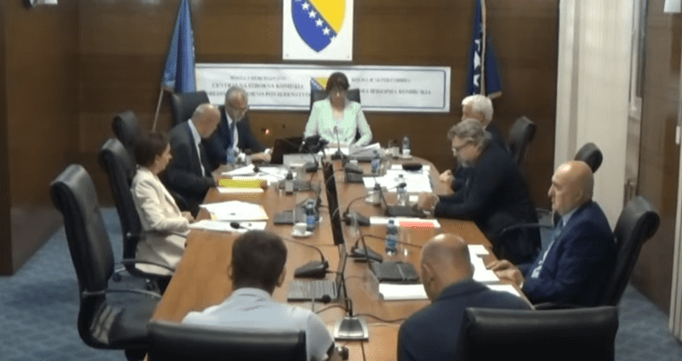 Podnesen zahtjev Ustavnom sudu BiH: Osporava odluku CIK-a o prijevremenim izborima u RS