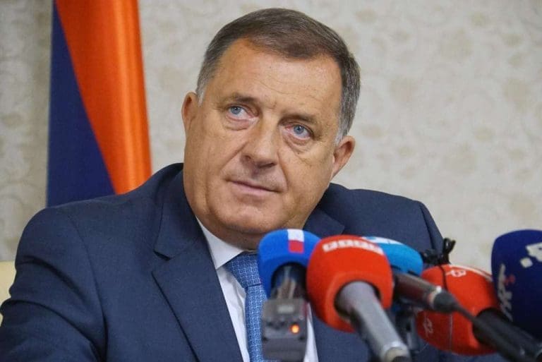 Dodik odgovorio Komšiću: Srpska nije tvoja domovina, možda si mislio na Federaciju