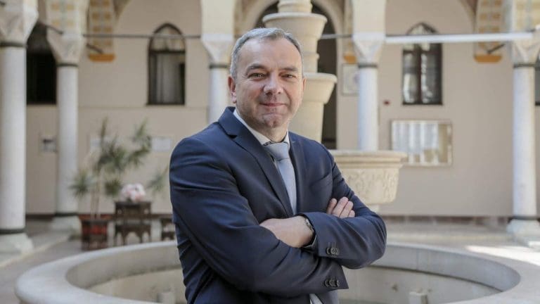 Profesor Almir Fatić: Vjera je i privatna i javna stvar – nerazumijevanje drugog posljedica je neznanja, predrasuda i političke kratkovidosti