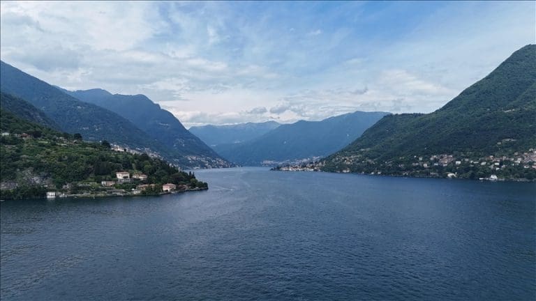 Život djece mu je bio bitniji: Otac skočio u jezero da spasi mališane, njih spasio, pa nestao u dubini