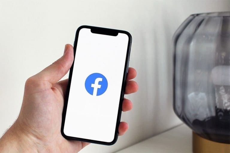 Počele isplate Facebook korisnicima: Evo koliko novca dobijaju