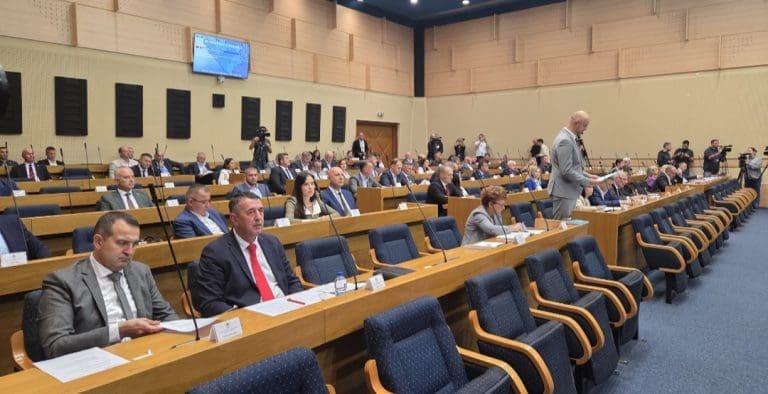 Počinju prijave za prijevremene izbore za predsjednika RS, stranke da samostalno odluče o učešću