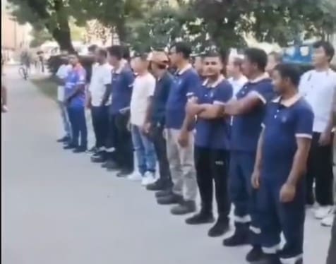 Državljani Kine i Bangladeša na skupu Vučićeve stranke “protiv blokada”