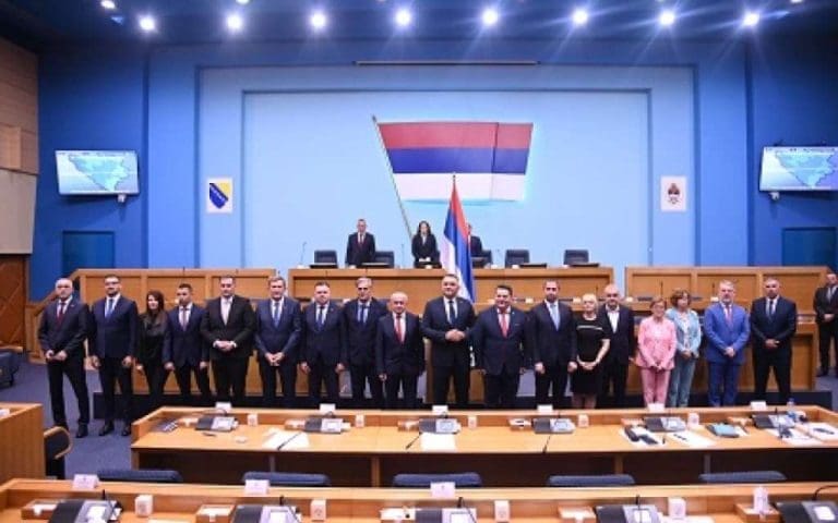 Objavljena odluka u Službenom glasniku: Sutra počinje mandat nove Vlade RS