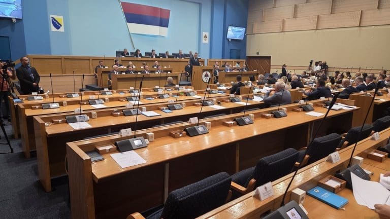 Prvo ide 40. pa 39. Posebna sjednica: Danas NSRS o vetu Žejlke Cvijanović
