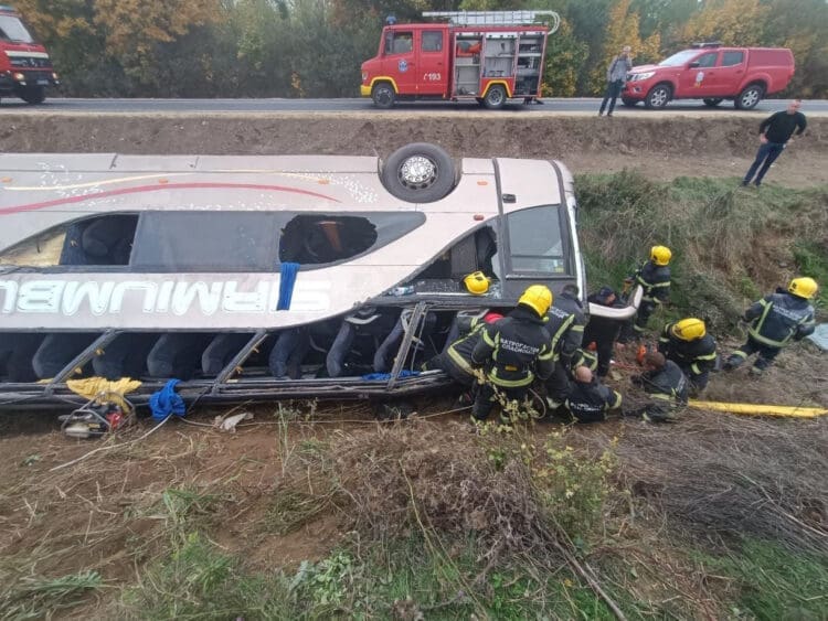 Detalji stravične nesreće kod Sremske Mitrovice: Vozač jurio autobusom 120 km na sat