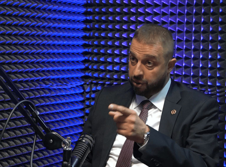 Želimir Nešković u BUKA podcastu: SNSD će usvojiti budžet BiH, u Federaciji su oduševljeni Anom Trišić Babić