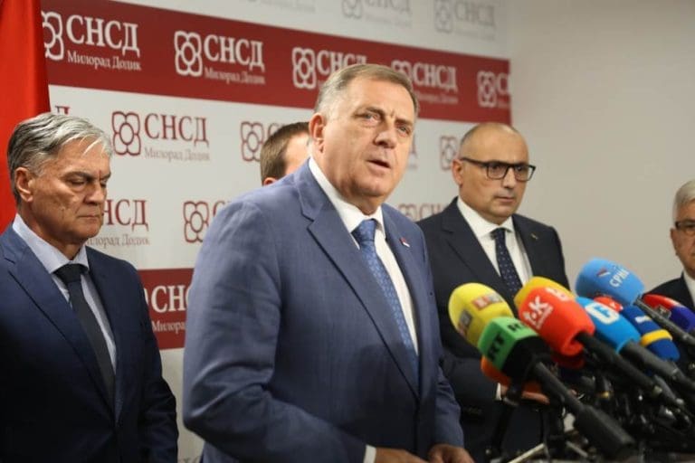 Dodik: Za zakon mi rekle komšije, biće vraćen