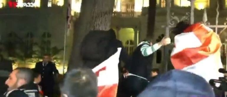 Drama u Tbilisiju: Demonstranti upali u palatu predsjednika