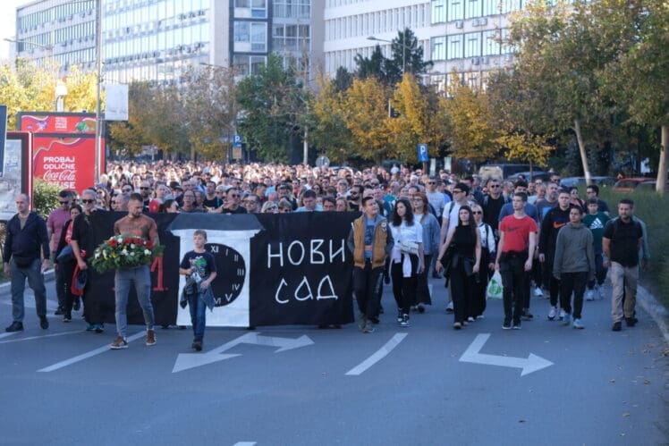 Kolone tišine u Novom Sadu: Sjećanje na žrtve tragedije na Željezničkoj stanici