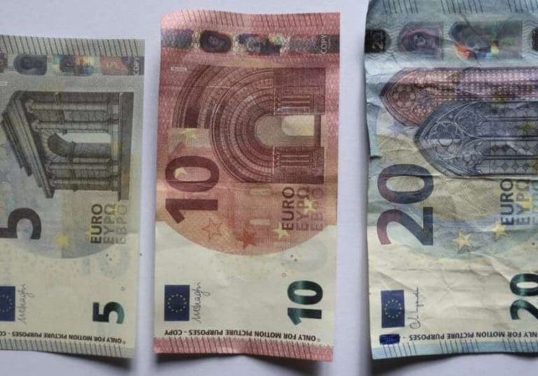 U Brčkom se pojavile „filmske novčanice“, evo kako da ih prepoznate
