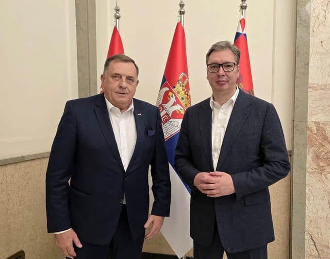 Razgovarali Vučić i Dodik: “Danas još jednom, rame uz rame”