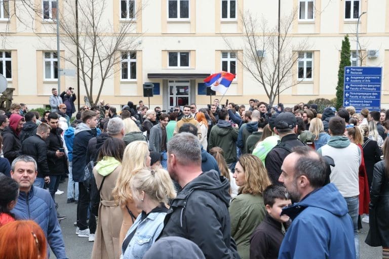 “Korupcija ubija, Banjaluka pamti”: U Kampusu danas PROTEST povodom godišnjice pada nadstrešnice u Novom Sadu