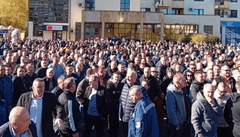 Protest radnika RiTE Ugljevik: Hoćemo naš ugalj našem preduzeću, nećemo Gas-res!