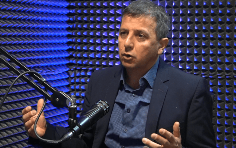 Vukanović o CIK-u: Parkiraću svoj stari Volvo pred ulaz – neka ga nose trajno!
