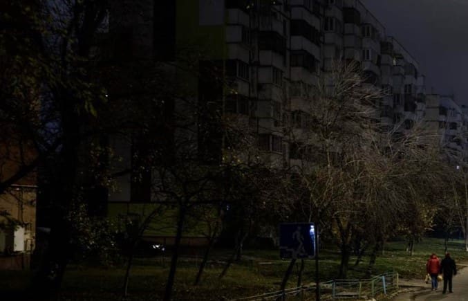 Ukrajina u mraku, zatvorene sve termoelektrane: Zastrašujući napad ruske vojske