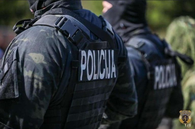 Uhapšena dva policajca MUP-a KS zbog spolnog uznemiravanja