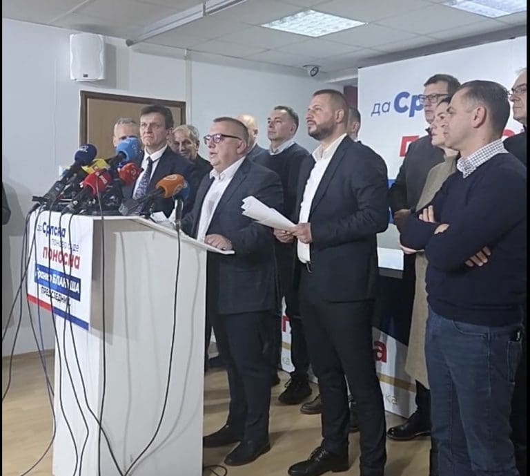 SDS: Ne prihvatamo rezultate SNSD-a, ponovo se desila velika krađa izbora!