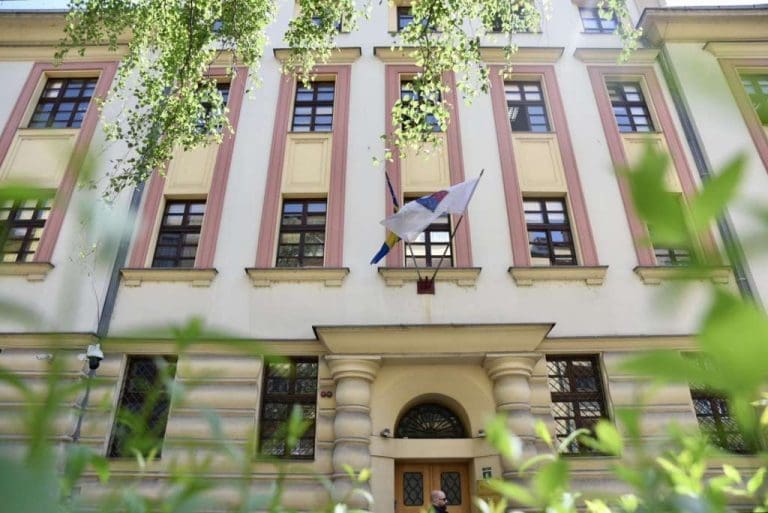 Osumnjičeni sarajevski policajci na kriminalističkoj obradi, saslušavaju se i svjedoci