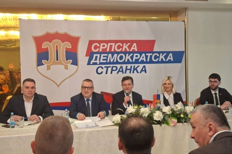 SDS rekao “ne” Stanivukoviću: Propala fuzija, Blanuša ostaje kandidat za predsjednika RS