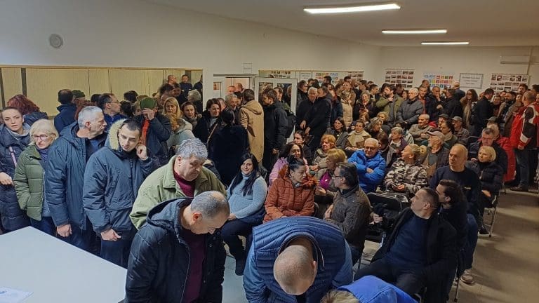 BROJNI GRAĐANI PROTIV BETONIZACIJE: Mještani Rosulja jasno rekli NE izgradnji 16 zgrada u ovom naselju!