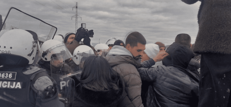 HAOS! Poslani kordoni policije, uhapšeni građani, ali i predsjednik opštine