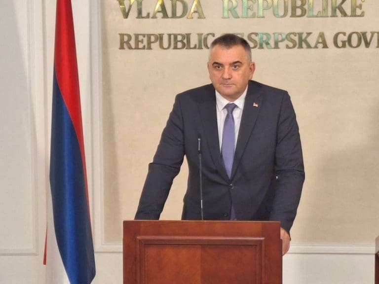 Minić u NSRS: Avion koji spominje Vukanović nije u vlasništvu Vlade RS od 2021.