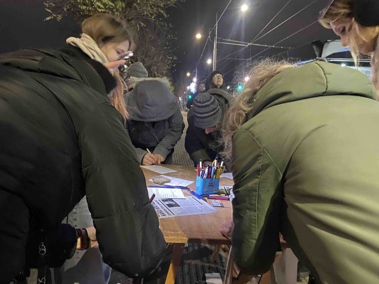 Stotine hiljada ljudi dalo svoj potpis, među njima i mnogobrojni članovi SPS-a: “Promena je počela!”