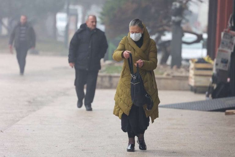 Izuzetno zagađen zrak u Sarajevu, evo pregleda stanja po naseljima