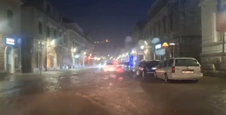 Potop u Trebinju: Potopljene ulice, padao i grad